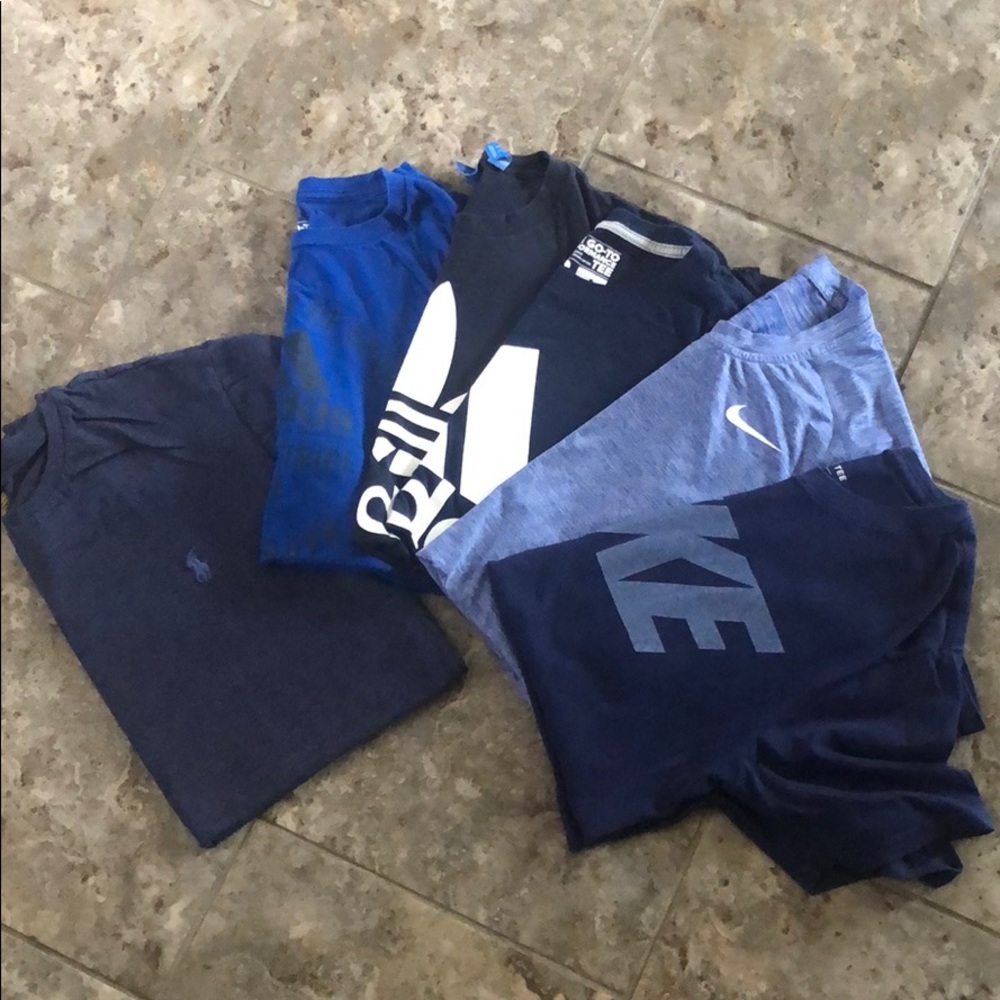 Men’s small T’s